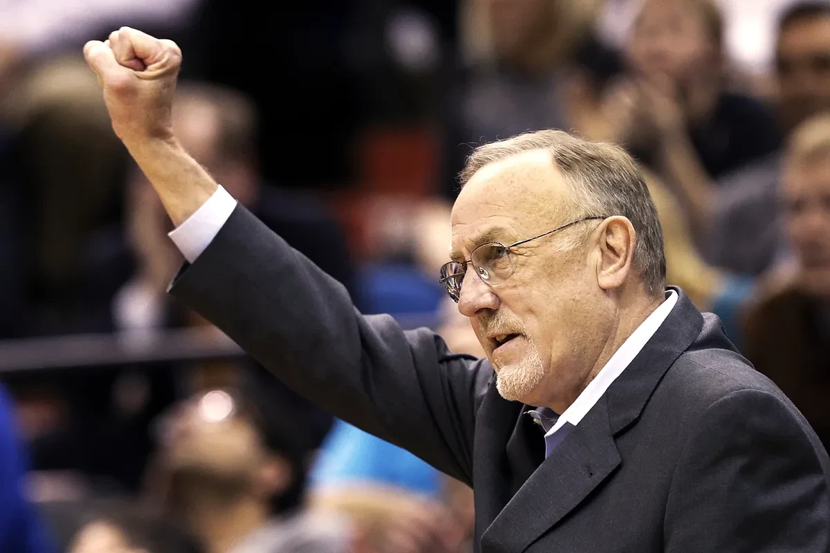 Muere Rick Adelman, legendario entrenador con más 1.000 victorias y 'padre' de Ricky Rubio en la NBA