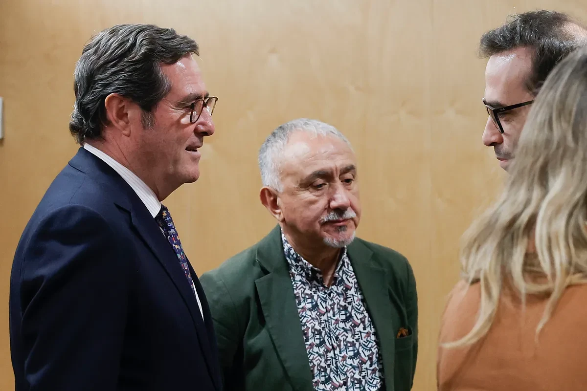 Patronal y sindicatos alertan en el CES de que 