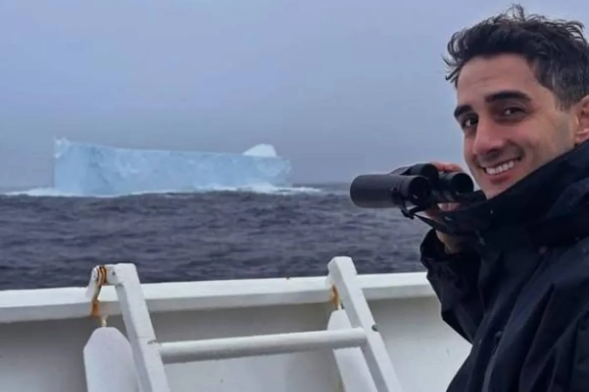 El documentalista turco Rui Çenet, pasajero del crucero del hantavirus, critica las medidas de contención del barco tras las muertes: 