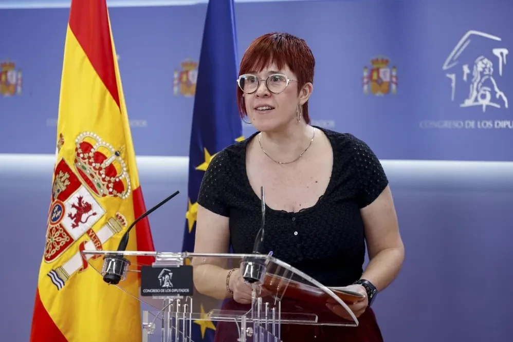 Derecha e izquierda desdeñan una negociación de Feijóo con Puigdemont: 