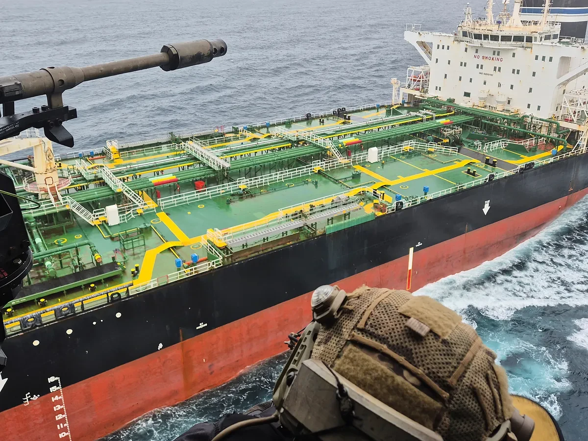 Guerra al petróleo ruso por mar, tierra y aire: Europa acciona ante el riesgo que atraviesa la seguridad marítima y el medio ambiente por causa del Kremlin