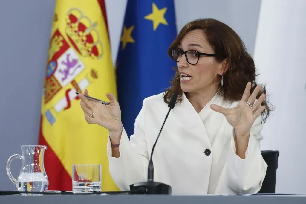 Hantavirus, última hora del crucero MV Hondius y su llegada a Canarias, en directo | España acuerda con la OMS que el crucero con hantavirus haga escala en Canarias