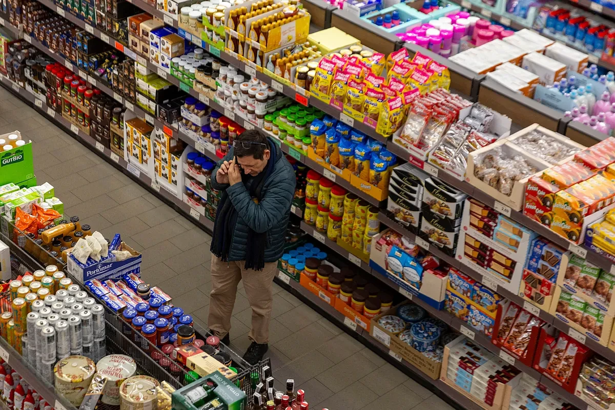 Los alimentos ultraprocesados también se relacionan con la demencia: un nuevo estudio asocia su consumo con un mayor riesgo de deterioro cognitivo