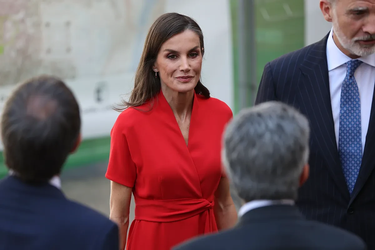 La Reina Letizia pone el foco en vapeadores y shishas en el Día Mundial sin Tabaco: 