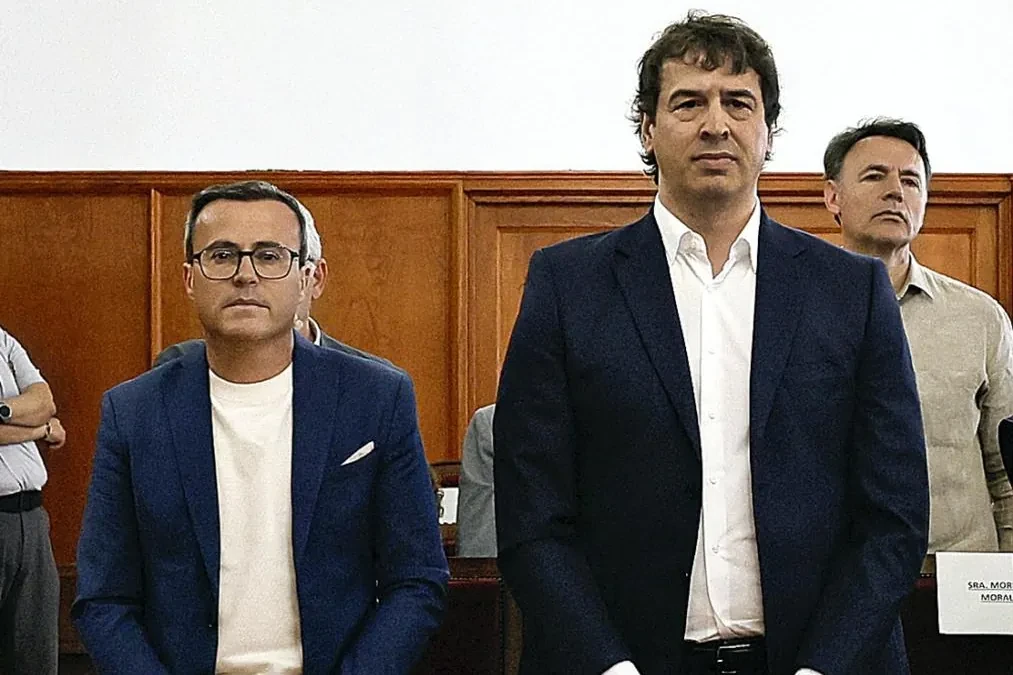 La UCO señala al ex líder del PSOE extremeño como el impulsor del puesto de David Sánchez en la Diputación de Badajoz: 