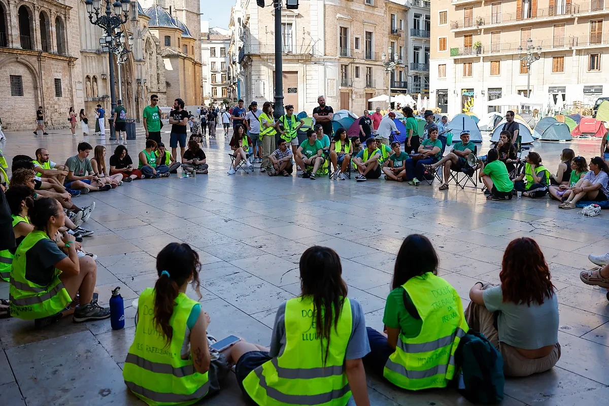 Los profesores se organizan para ir a la huelga en toda España en septiembre ante la 