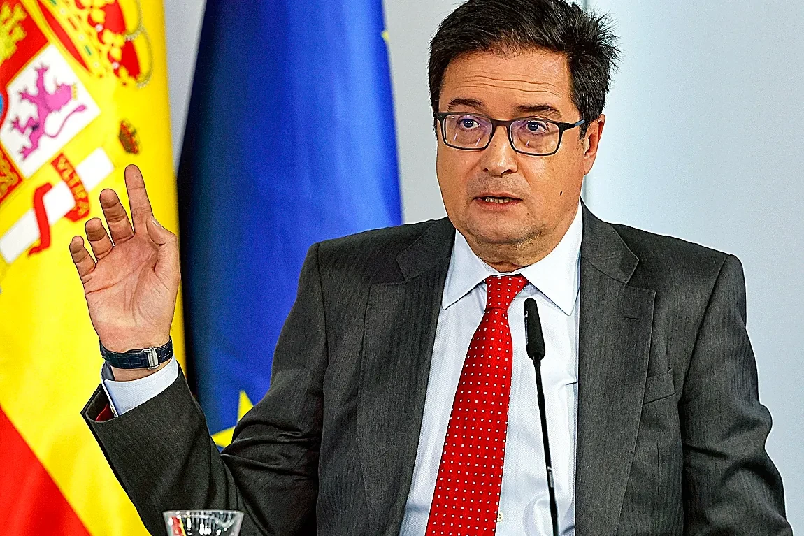 El Gobierno adjudica el nuevo canal de la TDT a los 'rebeldes' del grupo Prisa, cercanos a Moncloa