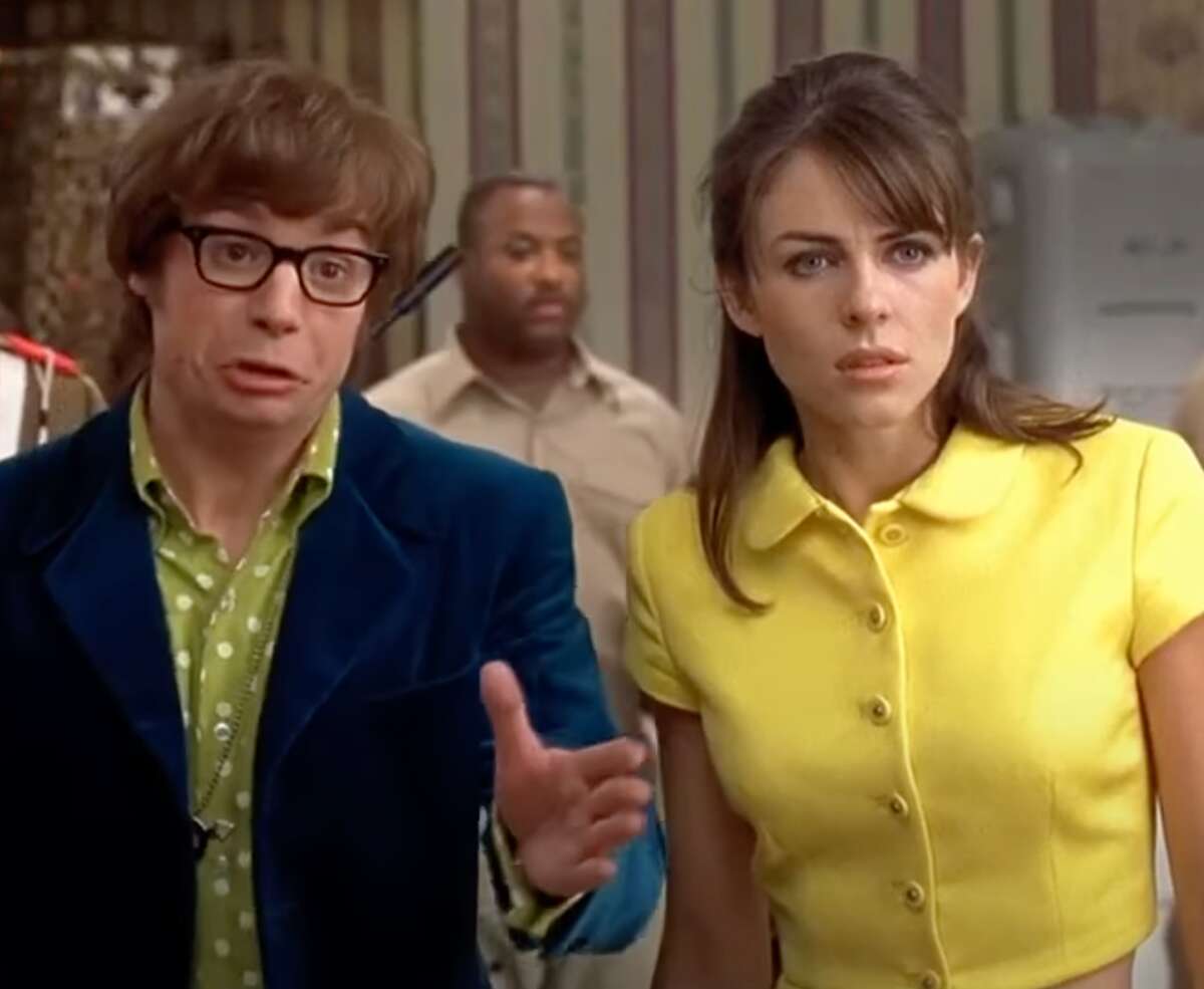 Elizabeth Hurley says you can see her laughing in Austin Powers scene