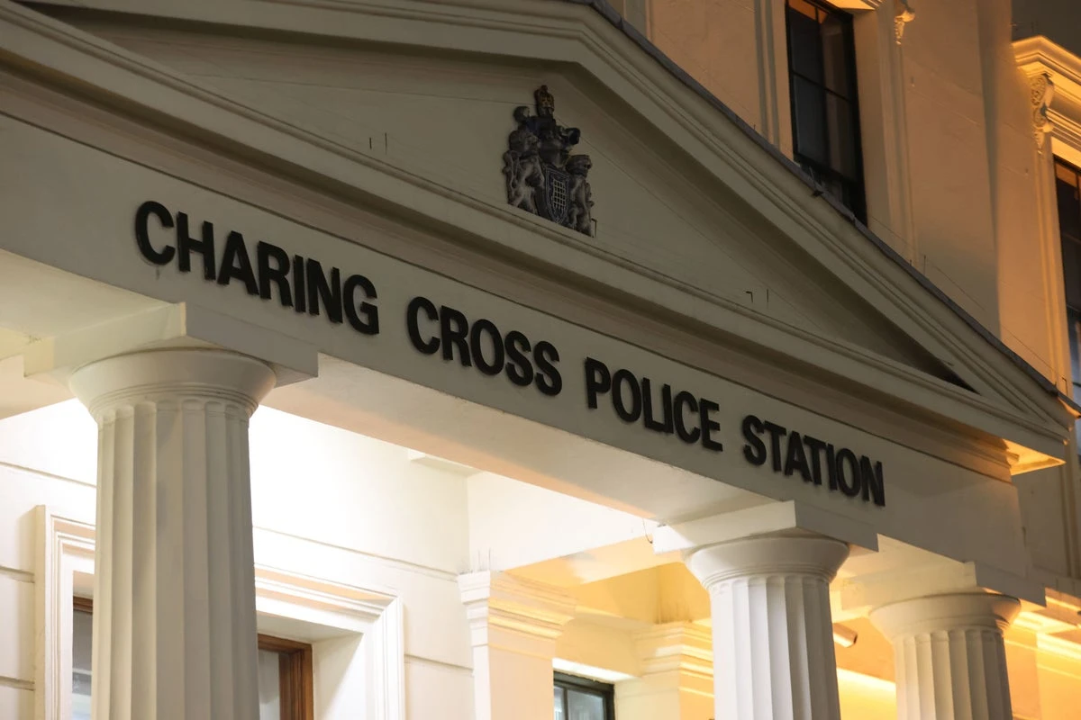 Met officers who showed ‘support for Tommy Robinson face the sack’
