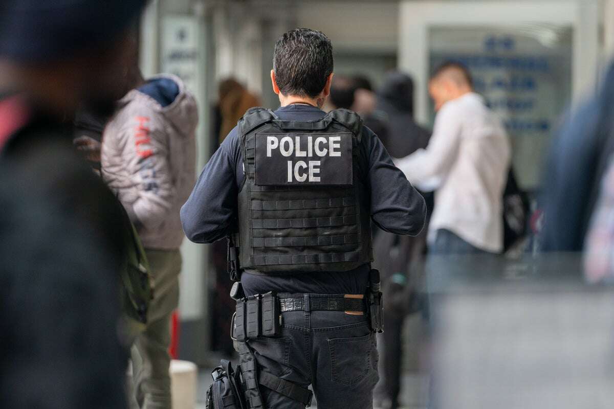 ICE plans to monitor social media for threats and negative comments