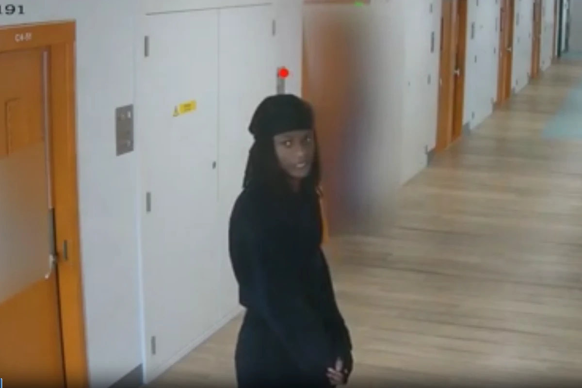 Chilling moment inmate caught grinning before killing prisoner in cell