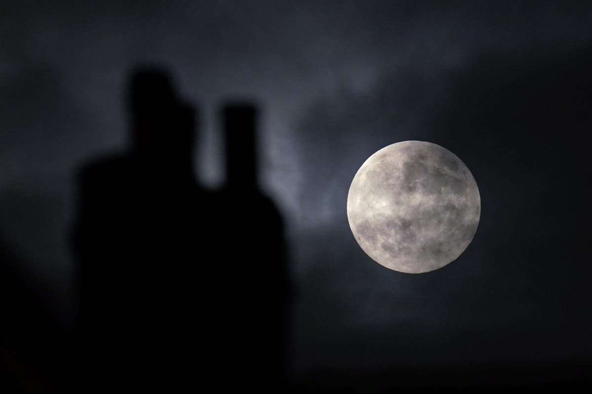 Spectacular Beaver Moon spotted across UK in last supermoon of 2024