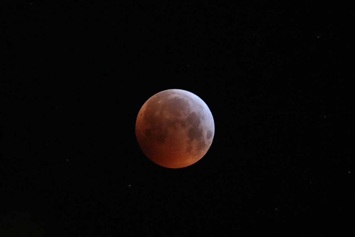 Total lunar eclipse ‘blood moon’ to be visible for much of England and Wales