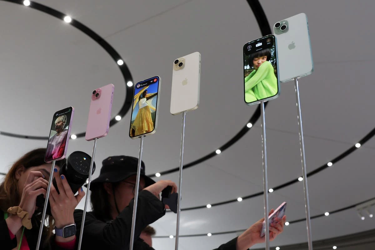 How Apple and Google plan to make us fall back in love with our phones