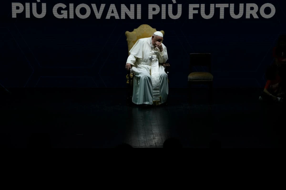 Pope calls for Italy to have babies as birthrate drops across Europe