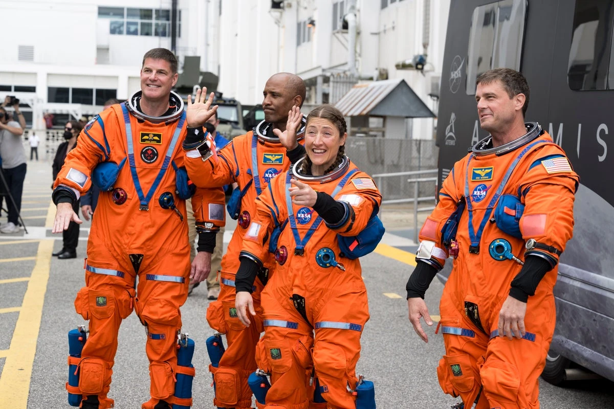Trailblazing Artemis II astronauts return to Earth after moon mission