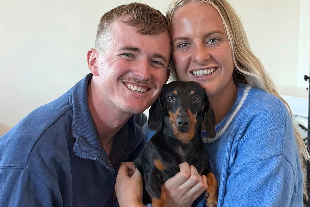 Dachshund in emotional reunion with owner after 18 months lost