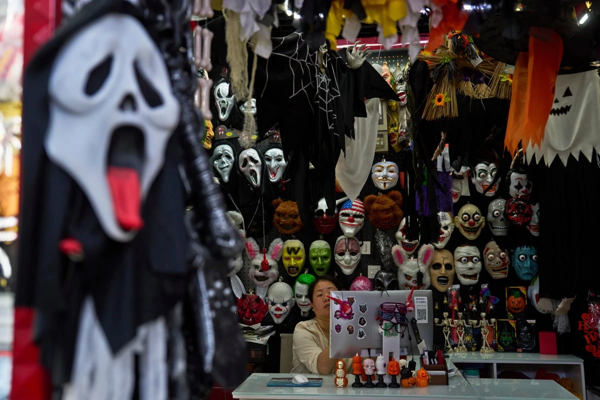 How Trump’s tariffs have made Halloween a horror for family-run shops
