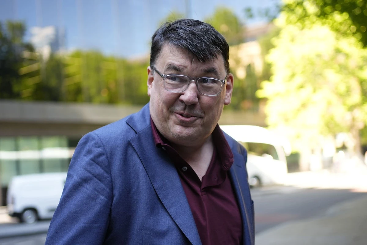 Graham Linehan has conviction for damaging activist’s phone overturned