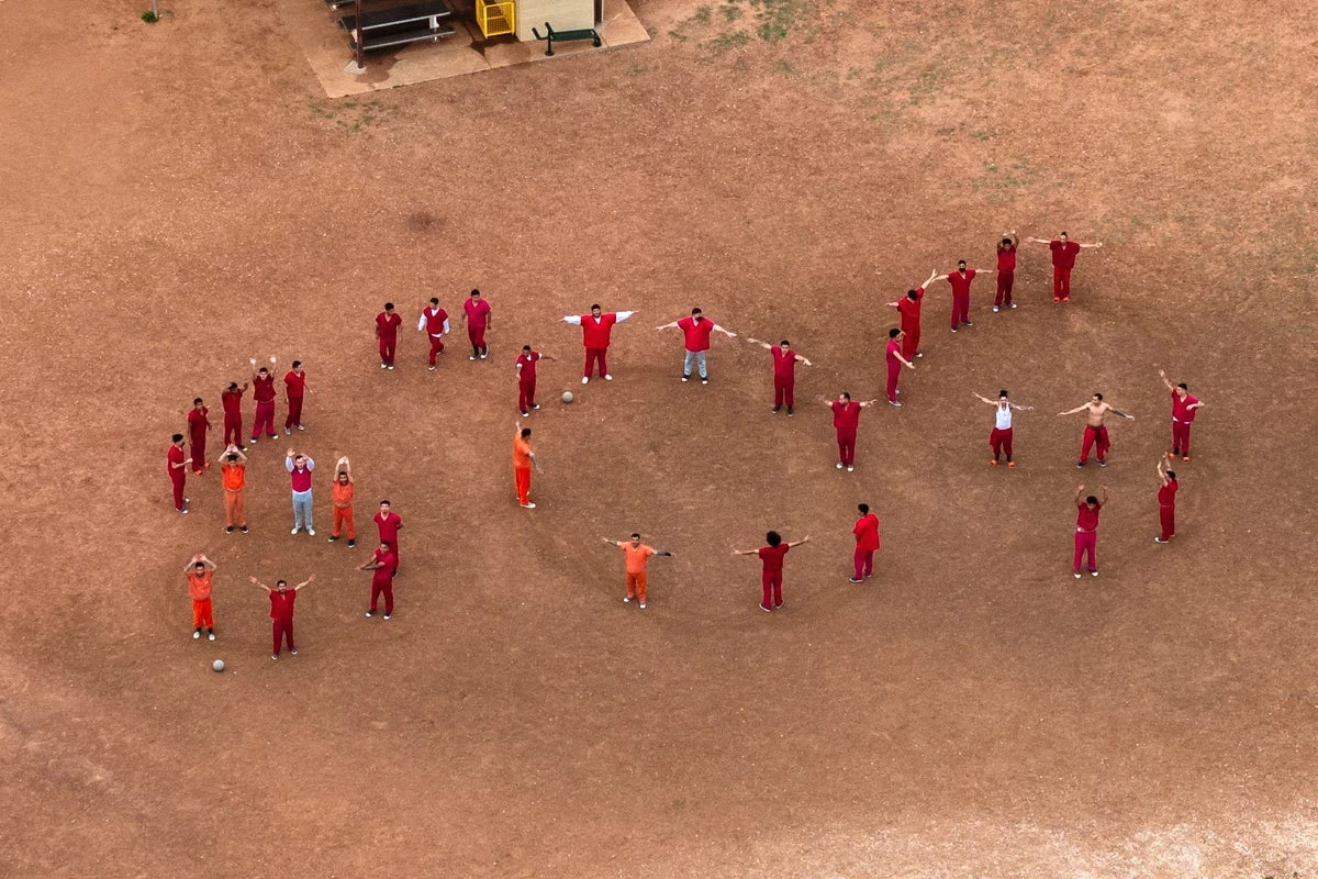 Inmates in Texas spell out ‘SOS’ message that can be seen from skies