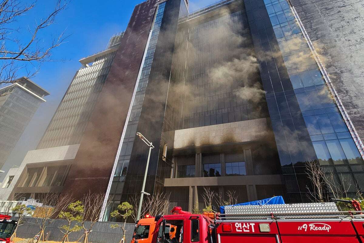 Six dead in South Korea hotel fire that saw helicopter rescue guests