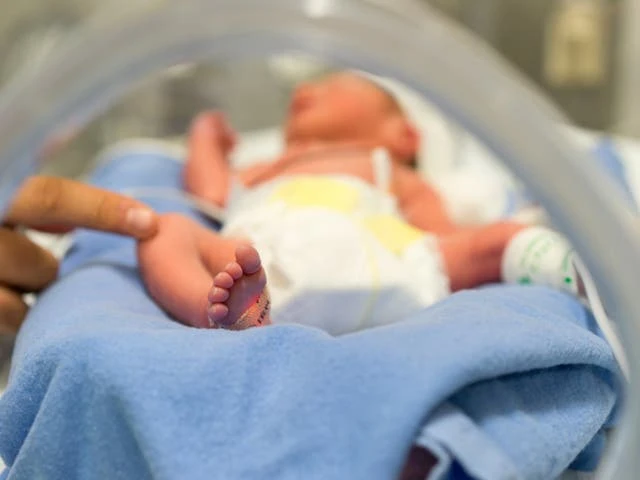 NHS expands immunisation against childhood virus amid fears of surge