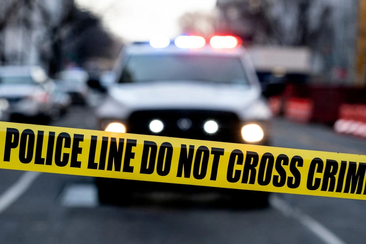 Three dead, five hurt after gunfire erupts at Arizona steakhouse