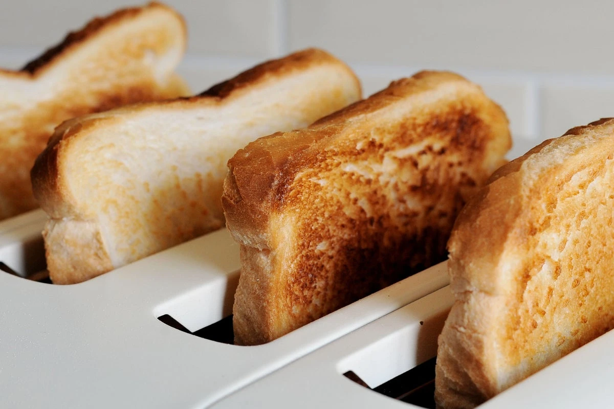 Lung cancer warning for foods which make up ‘half the average diet’