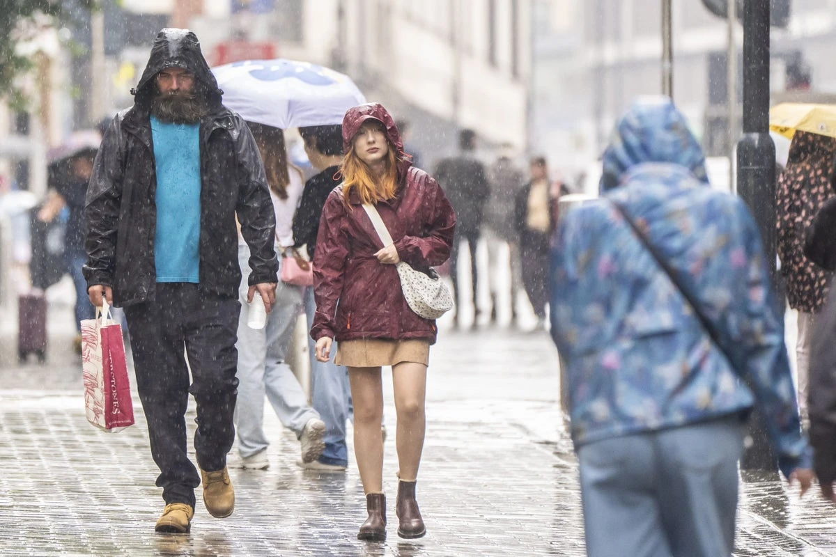 Met Office issues new yellow thunderstorm warning across south of UK