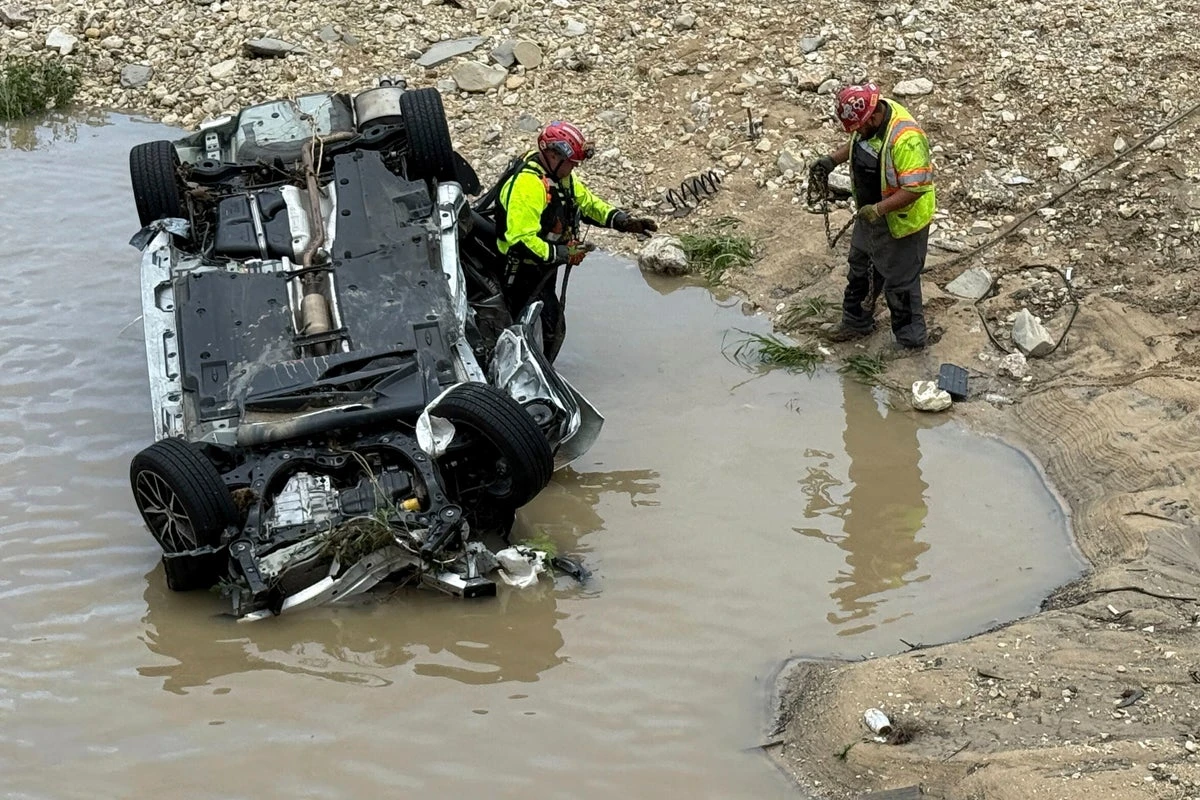 At least 11 dead and others missing in San Antonio flash flooding