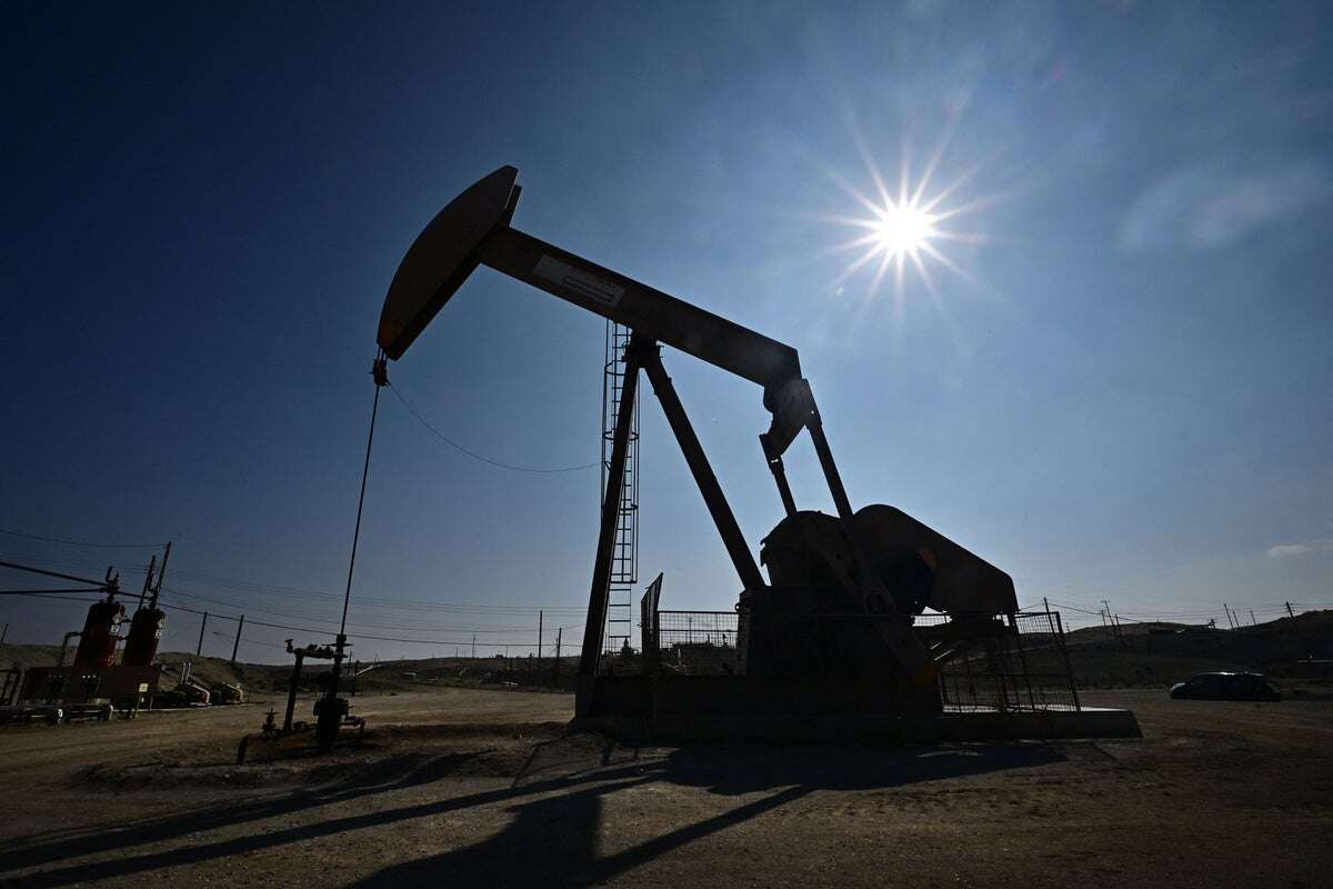 Environmental groups sue over California oil and gas permits