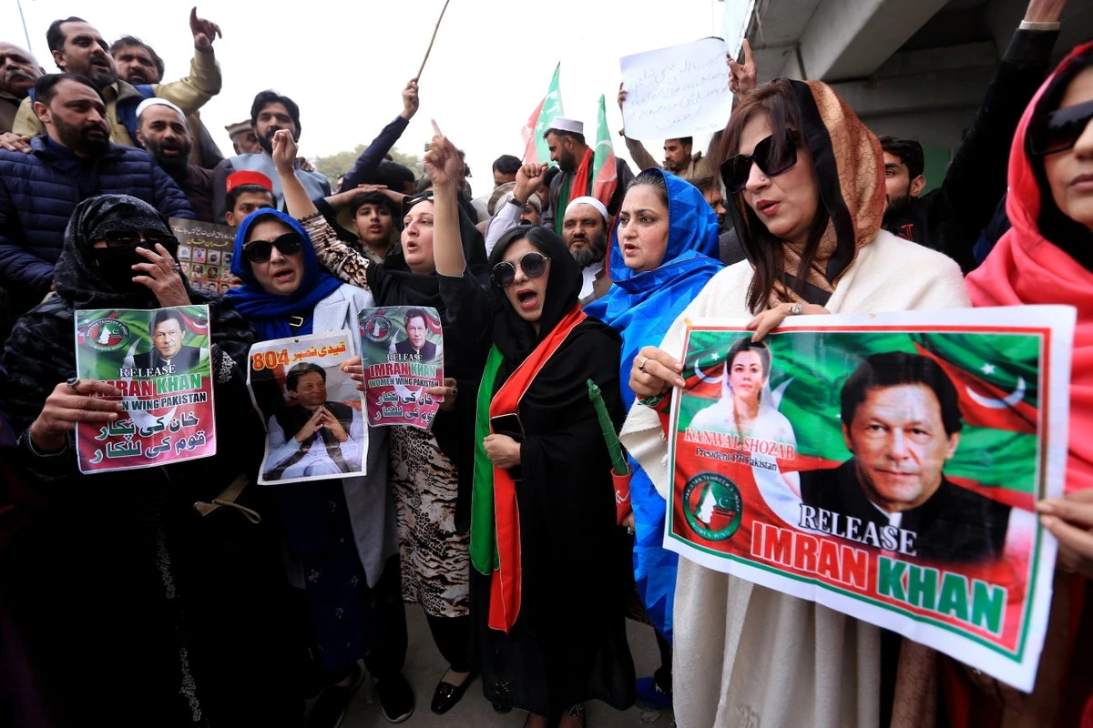 Imran Khan’s wife ‘gravely ill’ in jail, his party warns