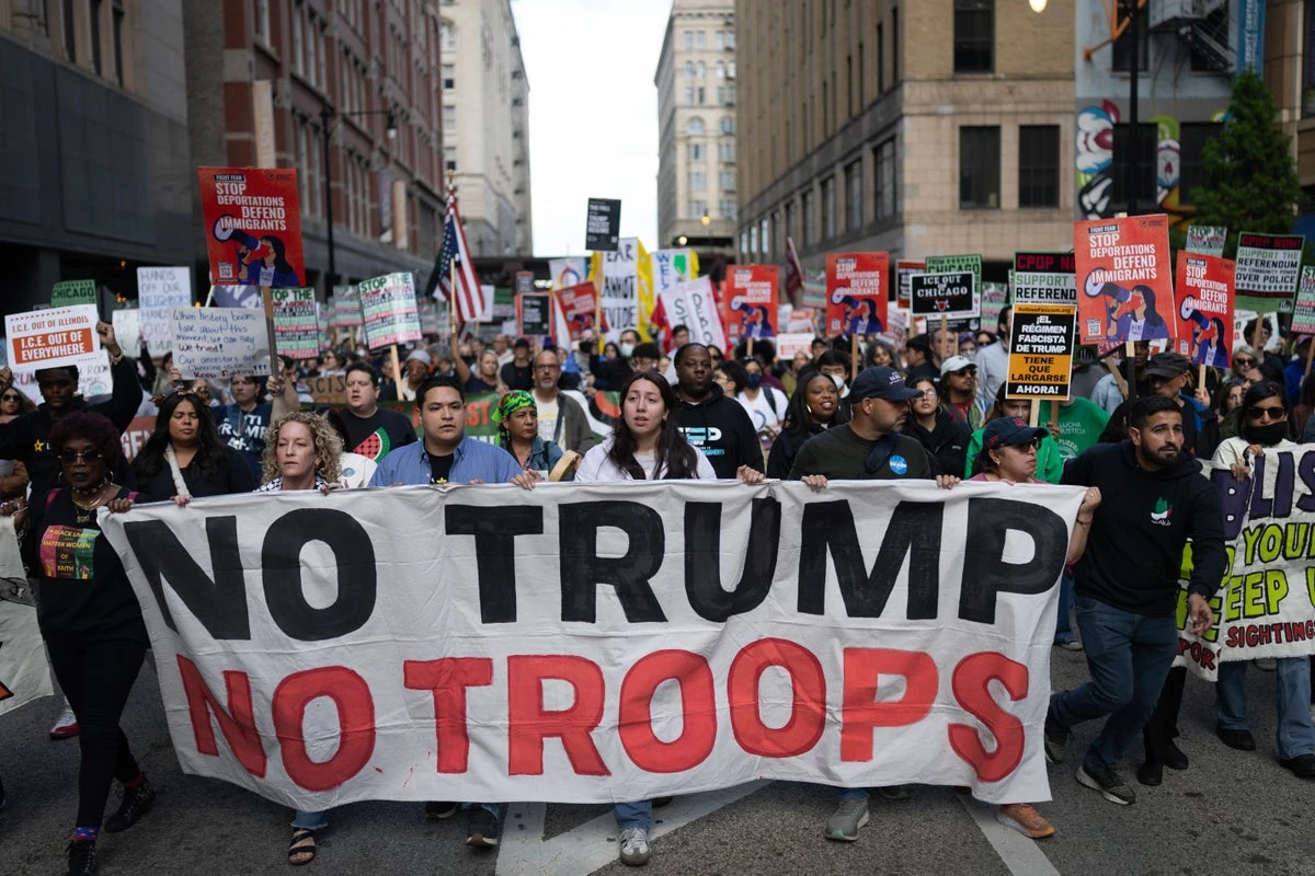 ICE bathroom order reveals how long Trump’s Chicago mission could last