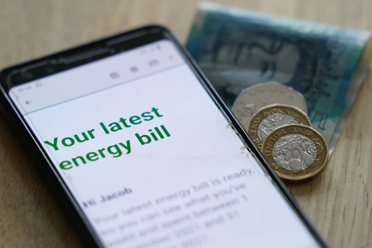 Households fork out £3,400 more for bills in five years due to war