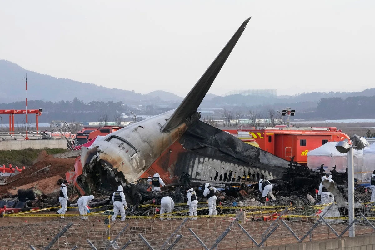Kin of Jeju Air crash victims file complaint against Korean minister