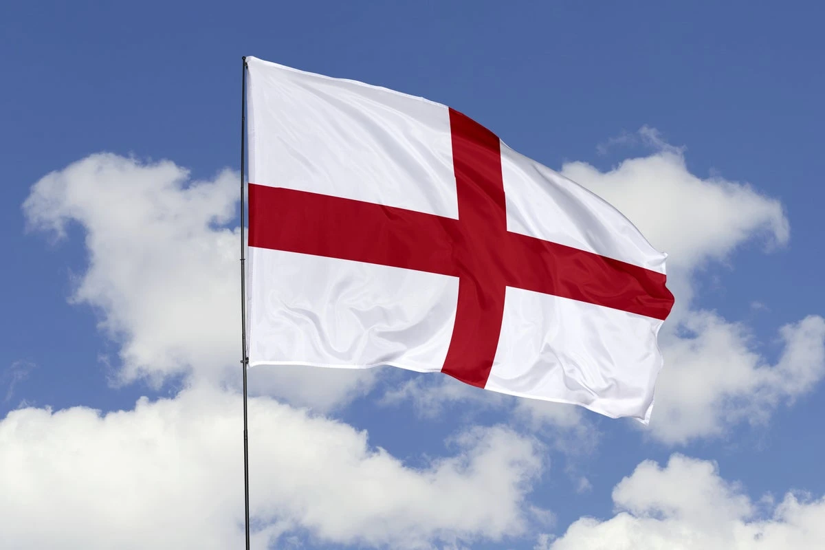 Council removes St George’s flags to upgrade street lighting