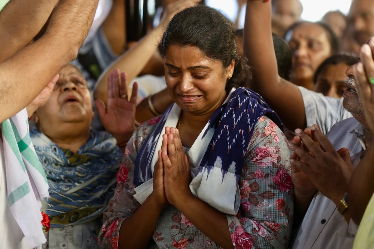 Who was behind the attack that killed 26 tourists in Kashmir?