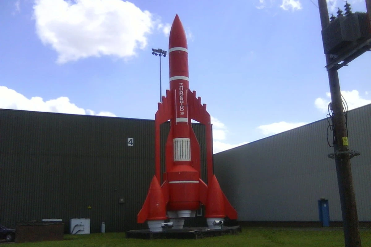 Owner of 18ft Thunderbird 3 replica thought he was only buying model