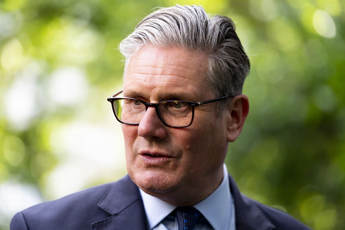 Keir Starmer bows to pressure for inquiry into grooming gang scandal