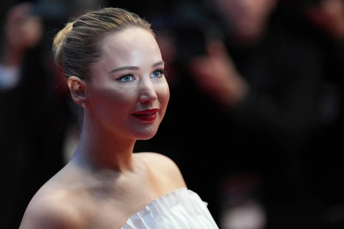 Jennifer Lawrence stirs Oscar talk in Cannes for 'Die, My Love'