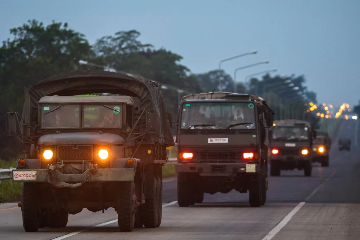 Thailand and Cambodia fight for second day as death toll rises to 16