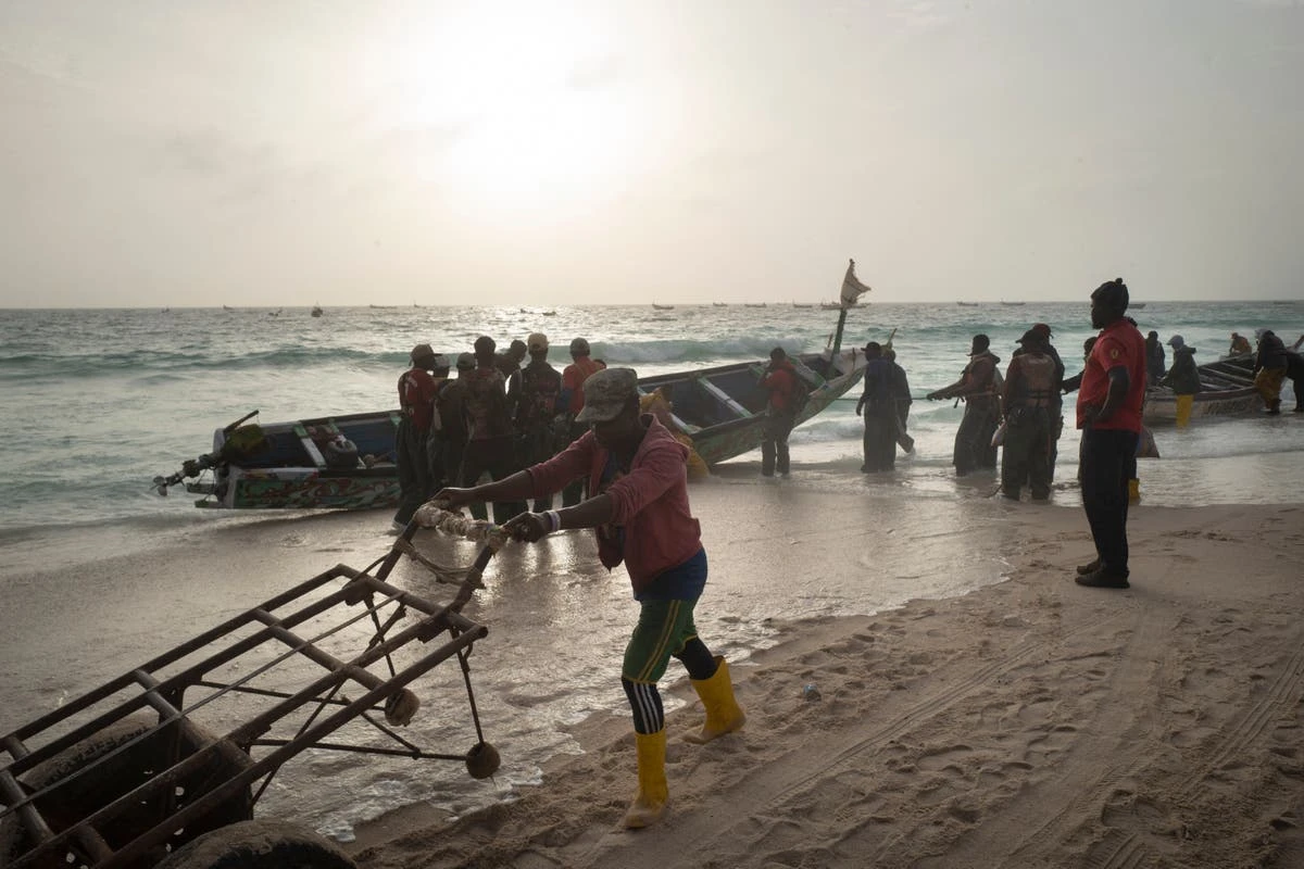 At least 89 Europe-bound migrants die as boat capsizes off Mauritania