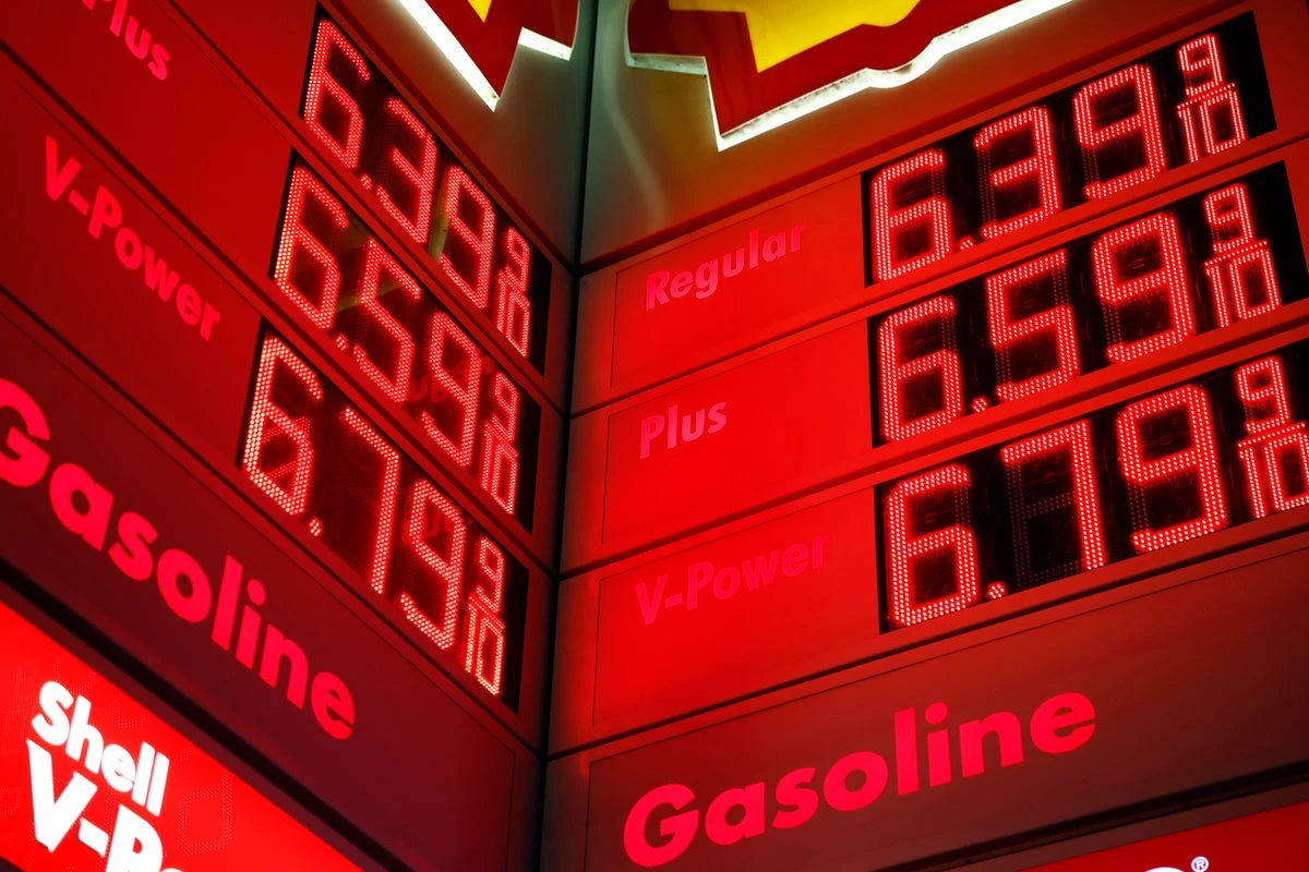 California gas prices surge as Iran war creates India fuel shortage