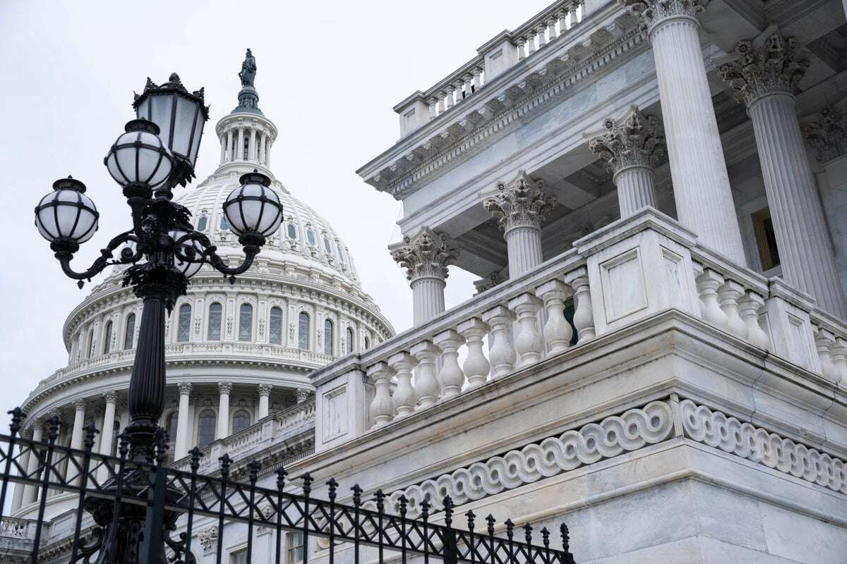 Man charged with bringing Molotov cocktails into Capitol