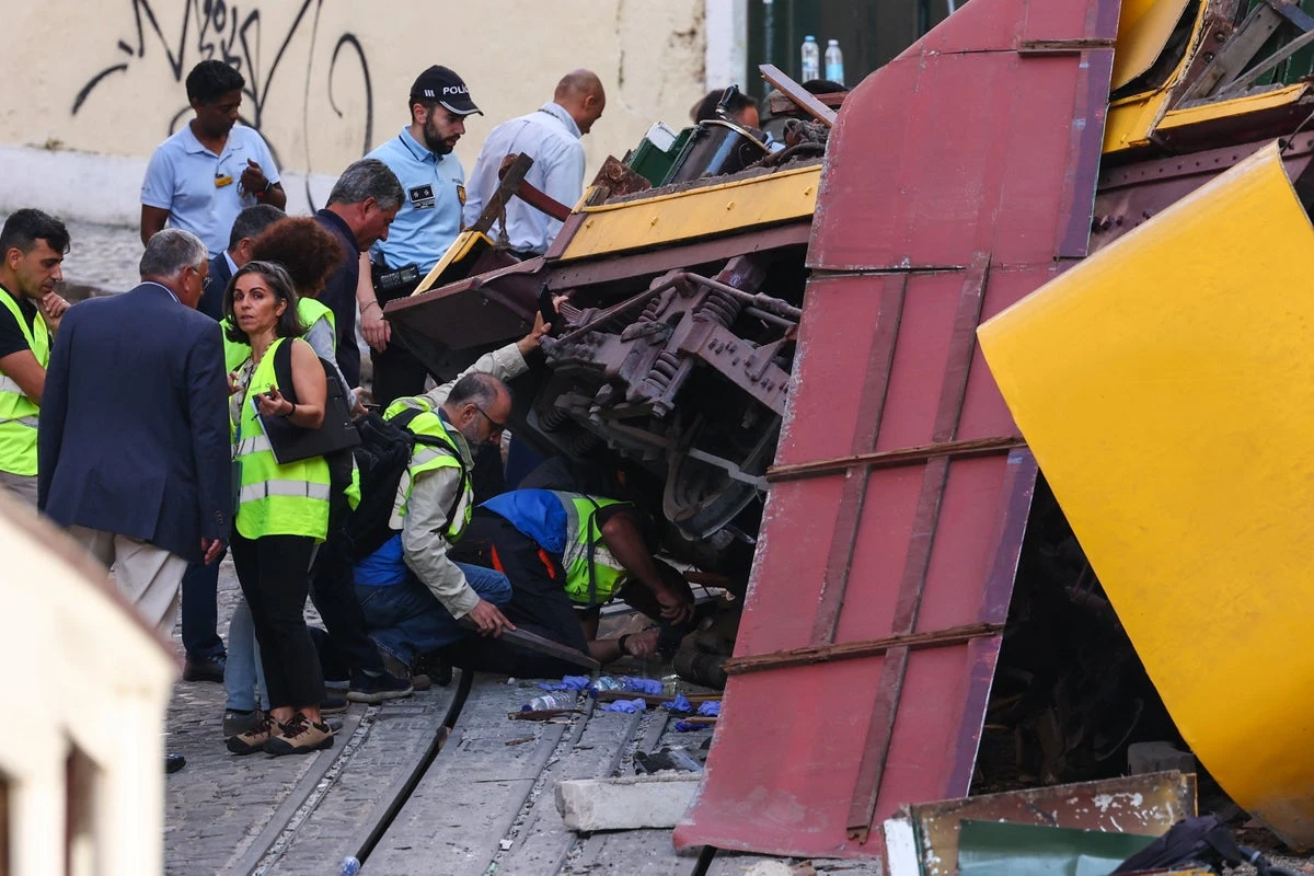Lisbon man who escaped funicular crash said, ‘We’re all going to die’