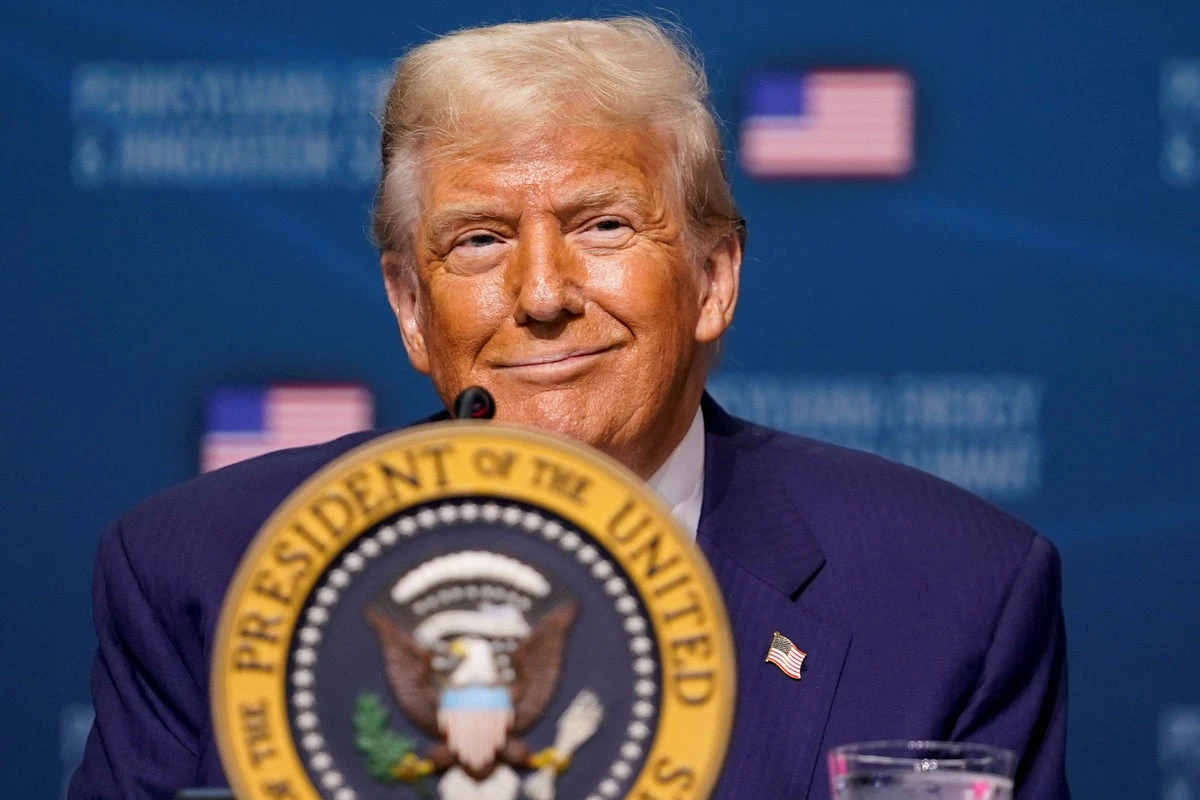 Did Trump’s uncle teach the Unabomber? No. Here’s what really happened