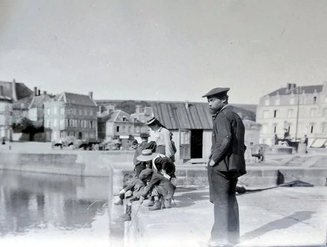 Twitter helps identify Edwardian family from photo negatives in attic