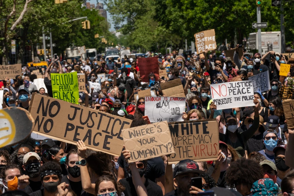 Can this book really teach people how not to be racist?
