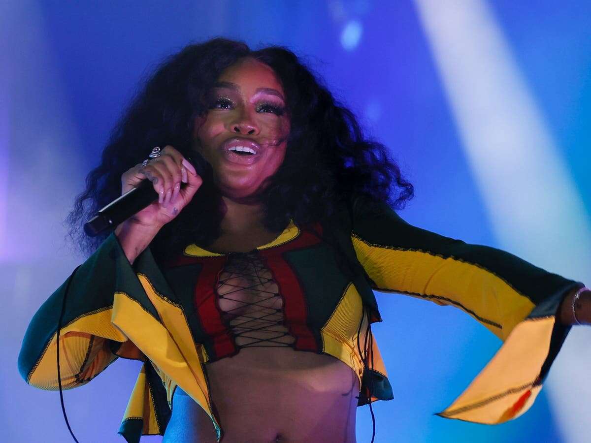 When is SZA performing at Glastonbury and how to watch