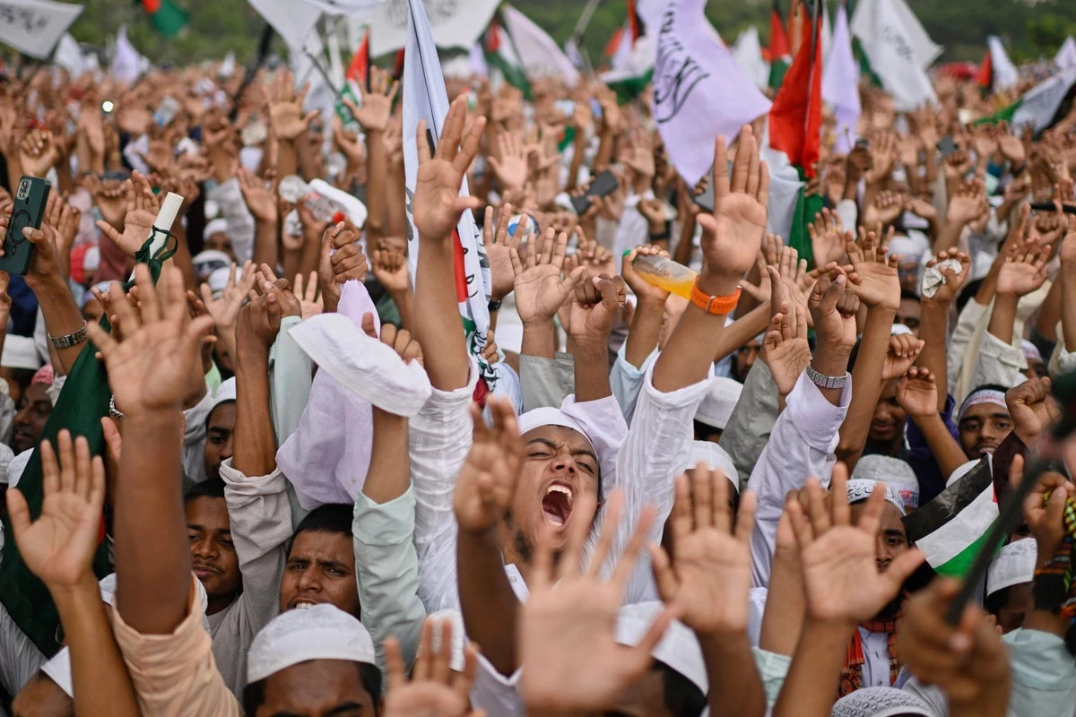 Protests threaten to derail women’s rights reforms in Bangladesh